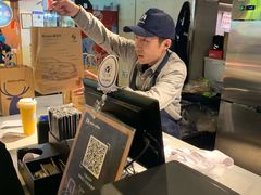 -瑞幸咖啡(东直门枢纽店)