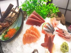 三文鱼刺身-渔日本料理铁板烧(新天地假日广场店)