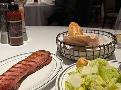 -Wolfgang’s Steakhouse 沃夫冈牛排馆(上海白玉兰广场店)