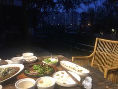 -悦哉·派对·草坪婚礼·围炉煮茶(三圣乡店)