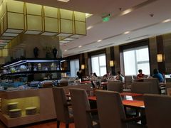 大堂-大雁塔假日酒店·绿茵阁西餐厅