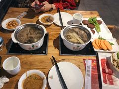 手切鲜羊肉-珍巴奴毛肚牛肉小火锅(四惠店)
