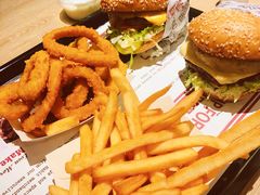 -The Habit Burger Grill 哈比特汉堡(复兴soho店)