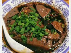 -杨三孃跷脚牛肉(西外棕榈岛店)