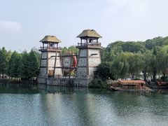 -茅山东方盐湖城景区