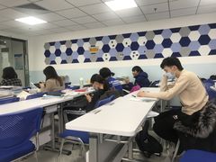 -新航道雅思托福·留学·考研培训(人民广场校区)