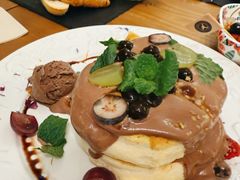 -Mark&Mars Restaurant