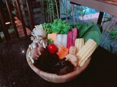 -湊湊火锅·茶憩(新中关购物中心店)
