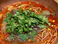 -成都你六姐·牛肉冒菜(上海环宇荟店)