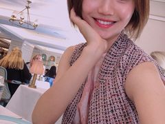 -The Diamond Jubilee Tea Salon at Fortnum & Mason