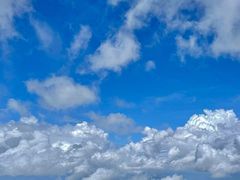 -玉龙雪山游客服务中心