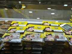 -周黑鸭(宁波鄞州区环球银泰城店)