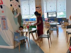 -戊辰亲子游泳俱乐部