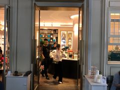 门面-PAUL LAFAYET 法式甜品(港汇广场店)