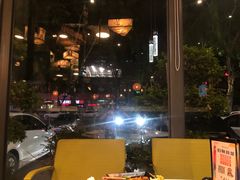 -伯顿西餐厅(厚街香榭丽店)