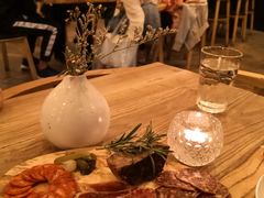 -Common Table · Brunch & Coffee