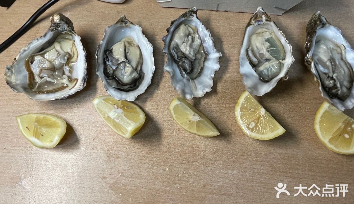 吉吉今天也在吃 blog 09 🦪