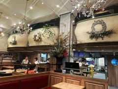 -玛格萝妮比萨屋(四平店)