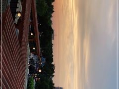 -WOLFGANG PUCK KITCHEN & BAR(迪士尼小镇店)