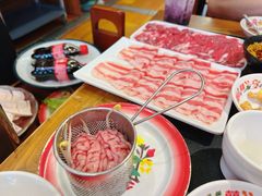 -沸炉重庆老火锅(军事博物馆店)