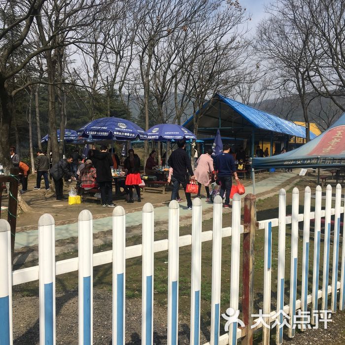 十八湾烧烤乐园