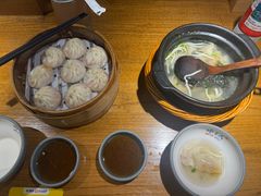 -馋三尺蟹粉小笼(人民广场店)