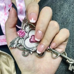 -FANS美甲美睫