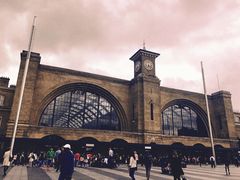 -九又四分之三站台