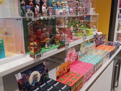 -泡泡玛特POPMART(万达店)