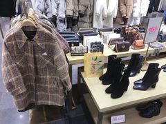 -URBAN REVIVO(济南世茂广场店)