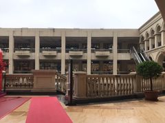 -王府井奥莱临潼小镇(临潼店)