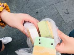 -詹爷爷乌节路街头冰淇淋