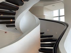 -瑰丽酒店·海吧·天际下午茶·现场DJ·天台酒吧