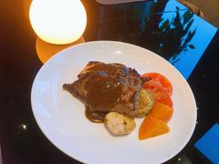 -唐拉雅秀酒店-西锦汇空中BBQ·思创餐厅