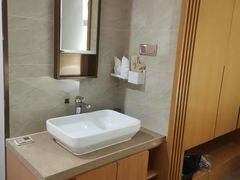 -南洋冠盛酒店(广州天河公园地铁站店)