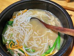 -勺子米线·云南传统小吃市集(四方街店)