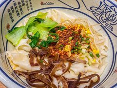 -陇上秦轩西安biangbiang面(朝龙汇店)