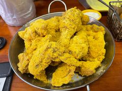 -BHC炸鸡(明洞总店)