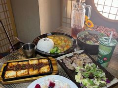 铁板香煎豆腐-花食间餐吧(远大购物中心群力店)