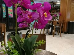 等候区-大光明丽星VIP影城(昌里路杜比全景声店)