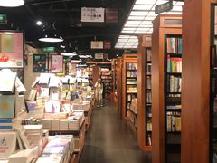 -西西弗书店&矢量咖啡(壹方购物中心店)