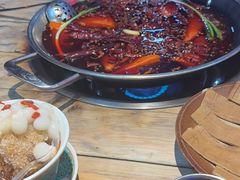 -老街·稳拈老火锅(海椒市店)