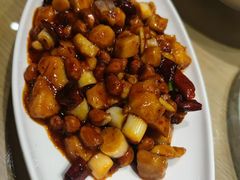 -渝信川菜 · 川味家常菜(财富购物中心店)