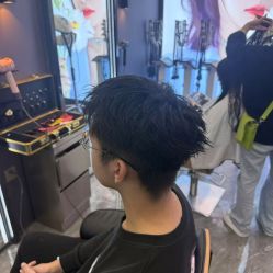 -藤野造型烫染·漂发