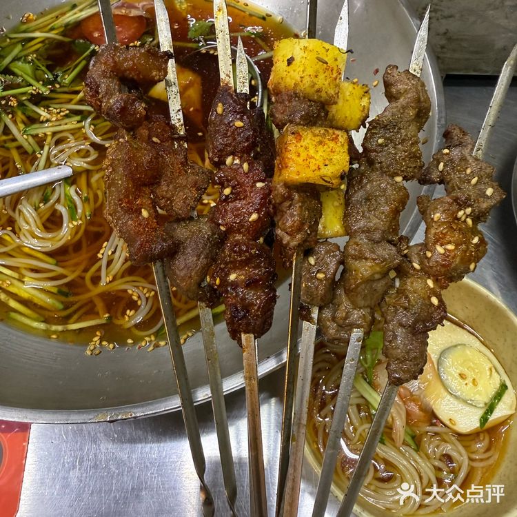 万通里的烧烤摊🍖