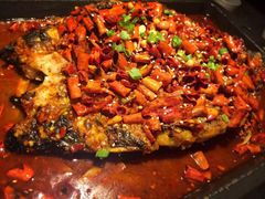 -鸣记脆皮烤鱼·海鲜烤鱼(三八广场店)