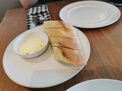 -ROAST coffee & eatery