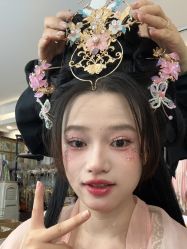 -汉唐记簪花汉服体验馆(西湖店)