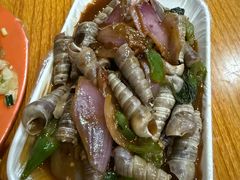 -蚝哥花姐湛江烤生蚝(美丽湾市场店)