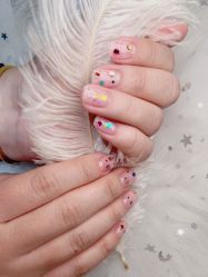 -吉吉靓甲美睫